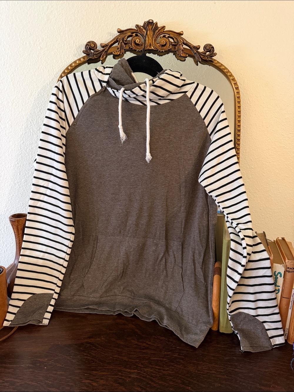 Striped-Sleeve Funnel Neck Pullover Sweater - Brown & Cream